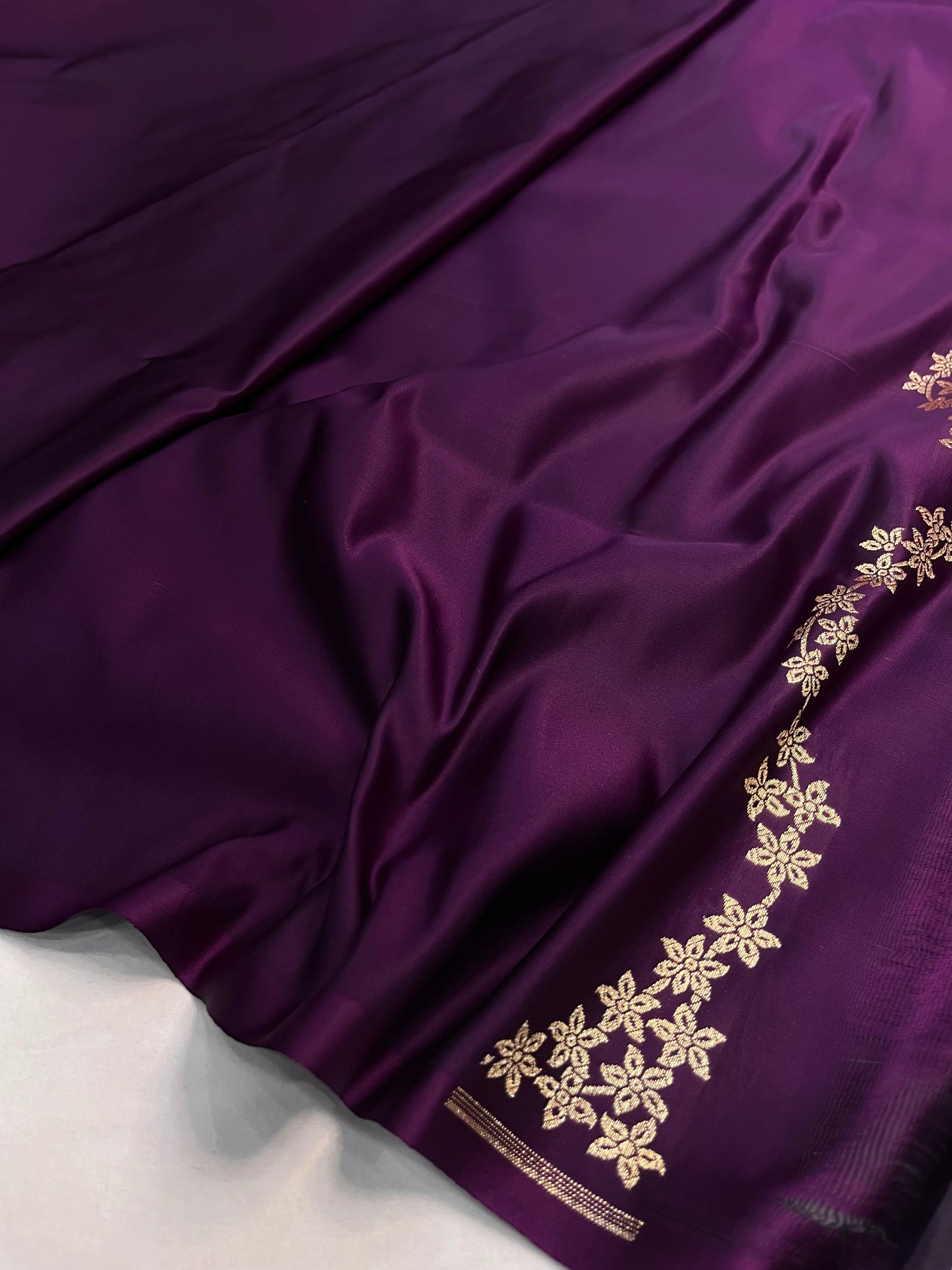 Banarasi Satin Katan Saree With Designer Boota in Cross Wine Shade
