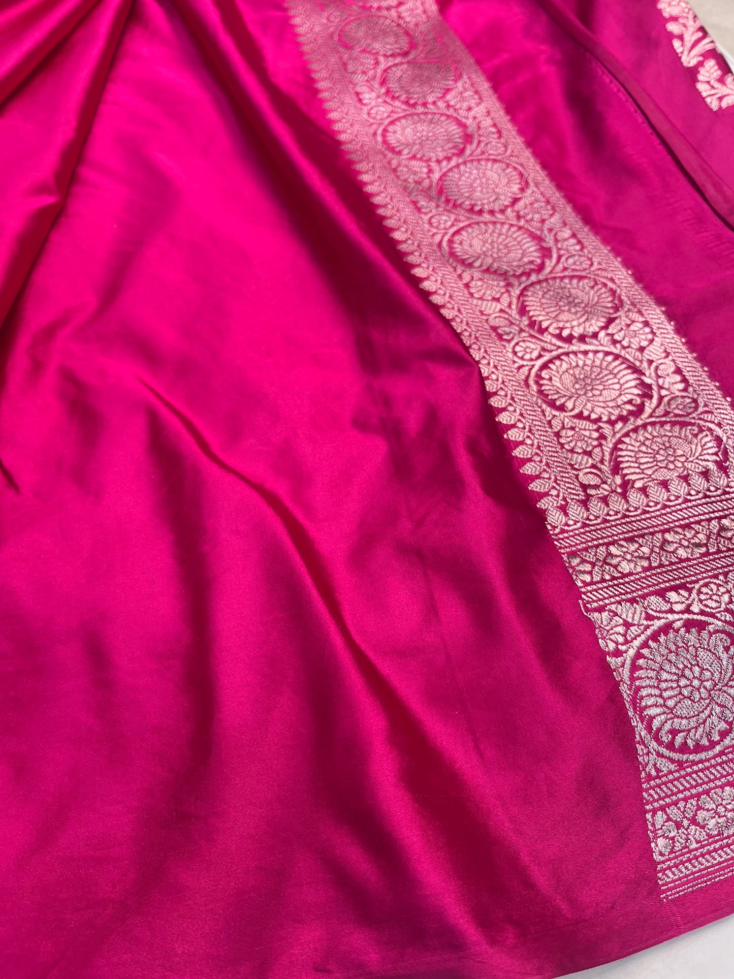 Cross Pink Floral Jaal Mashru Silk Saree