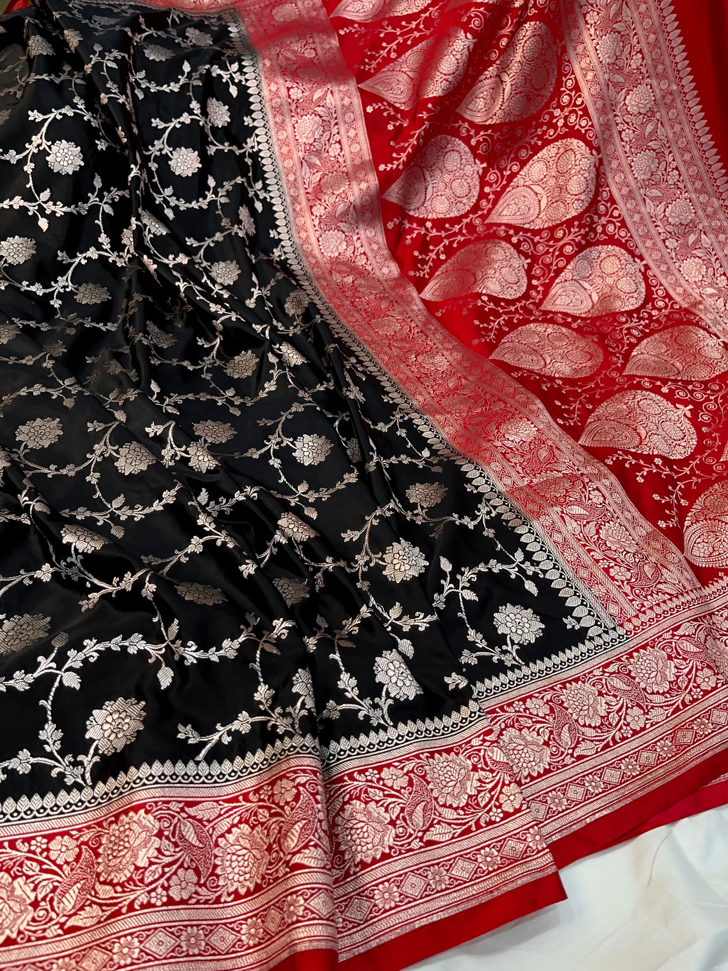 Black Red Banarasi Mashru Silk Saree