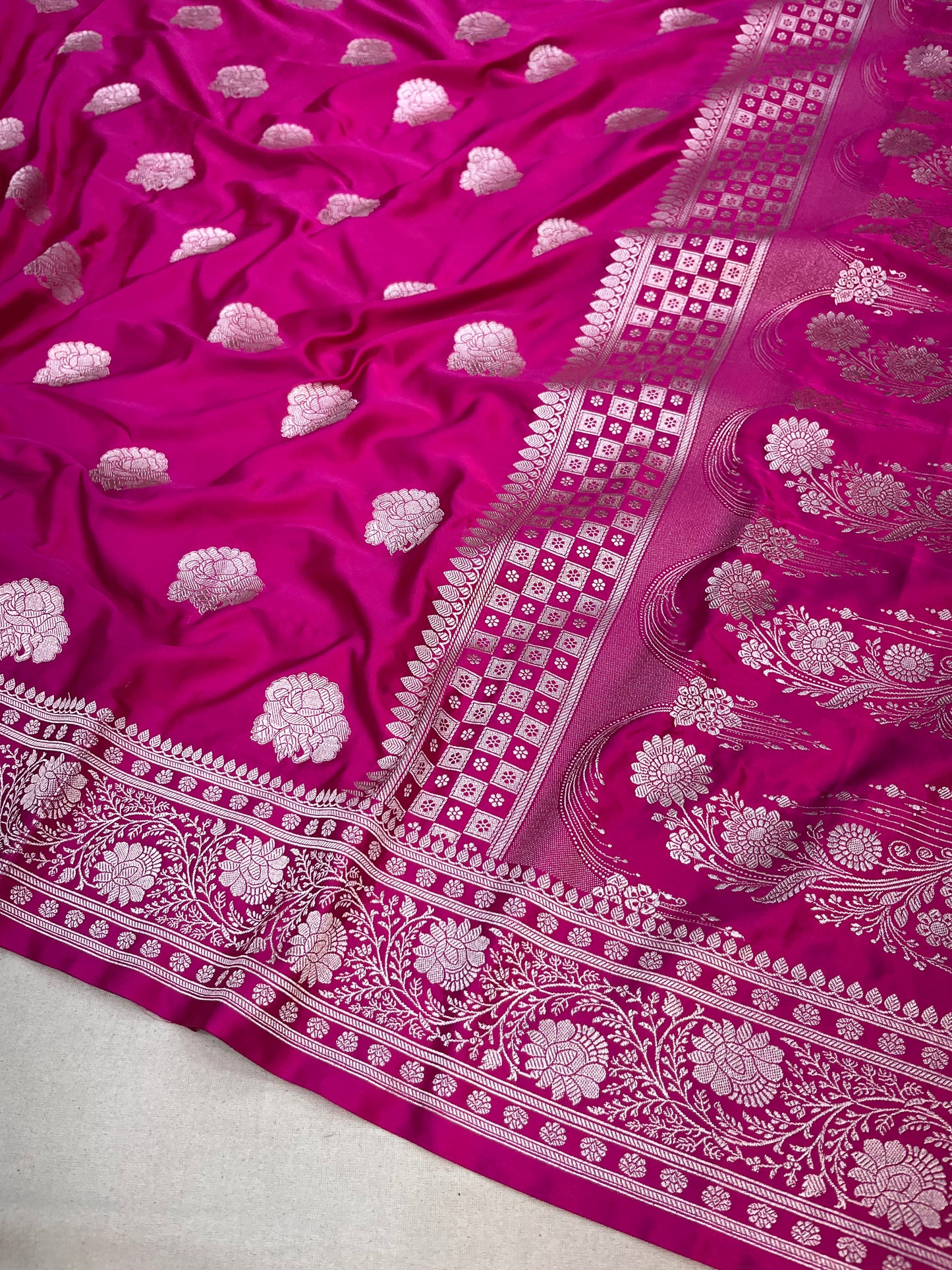 Banarasi Rani Floral Butta Mashru Silk Saree with Rich Zari Weaving and Traditional Handloom Design