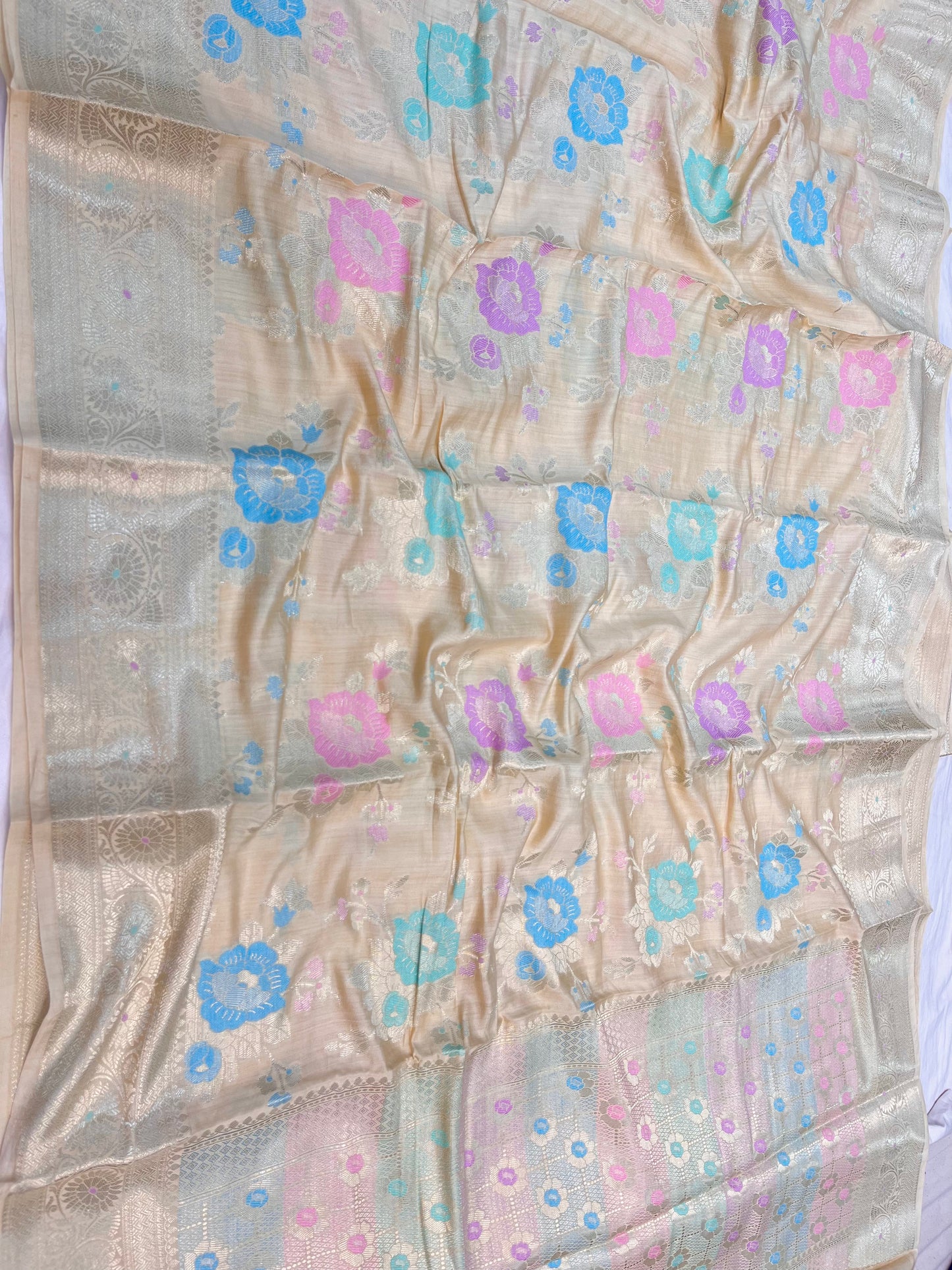 Ivory Pure Chiniya Silk Saree