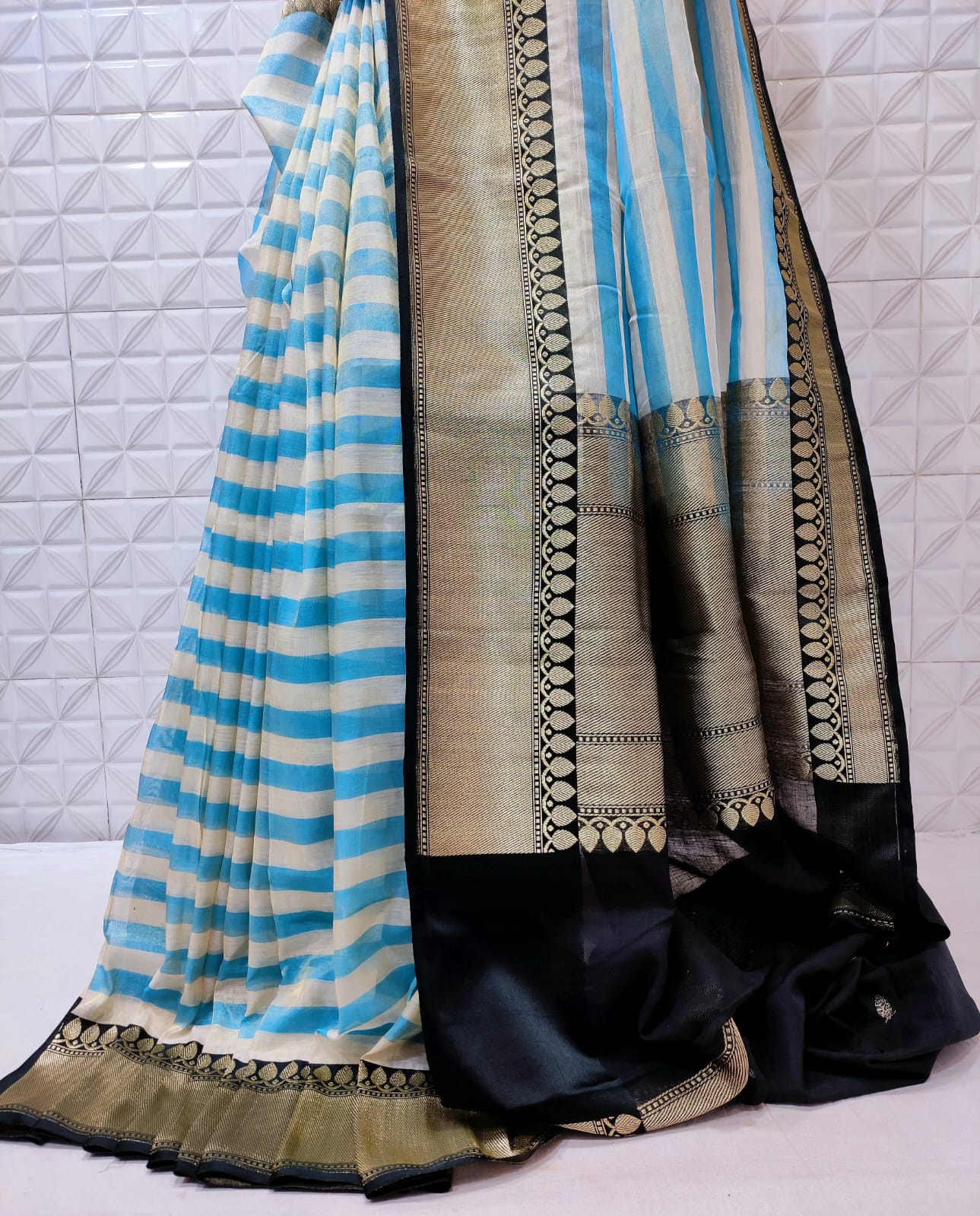 Handwoven kadua weave cotton tissue banarasi Saree