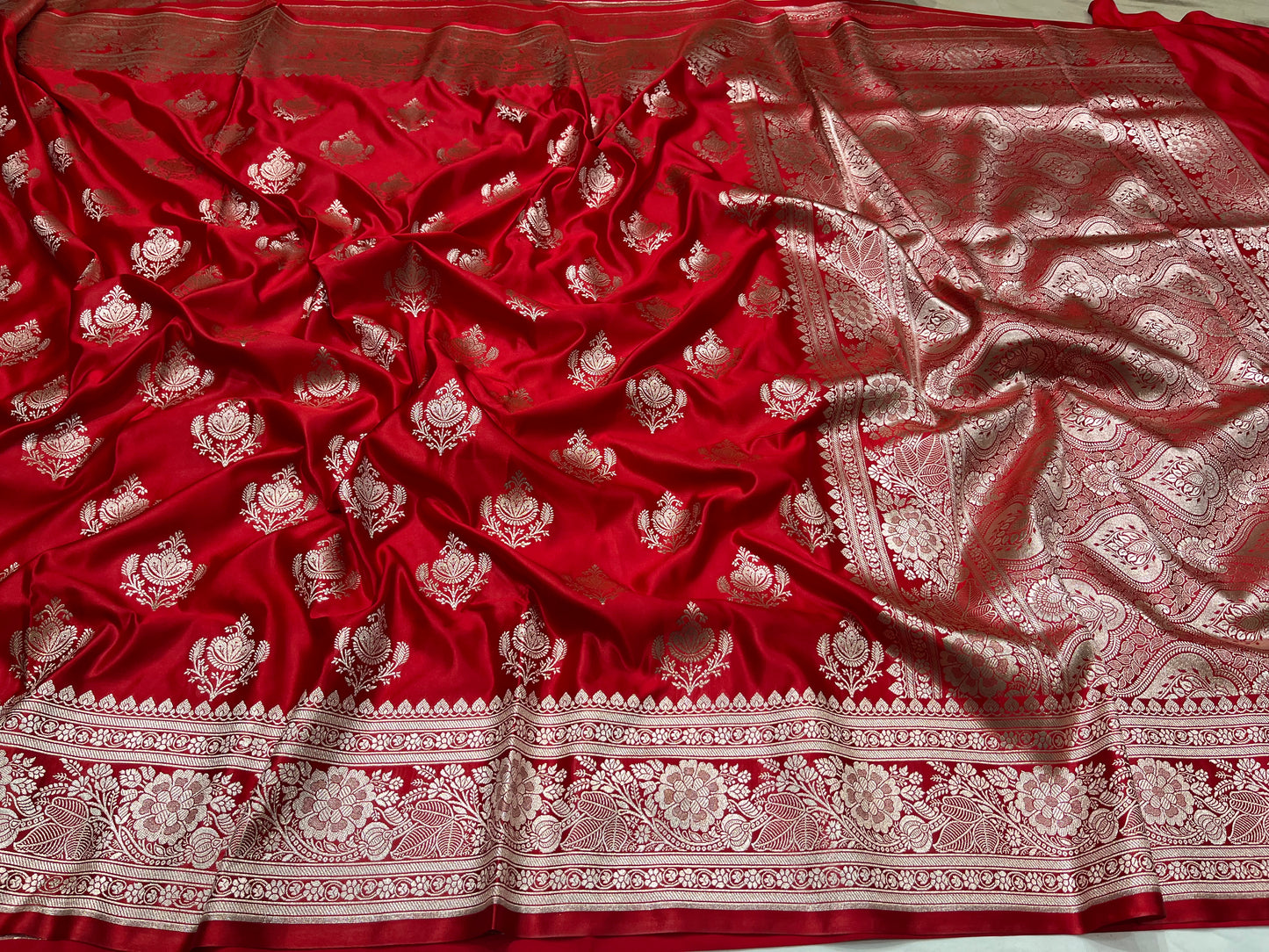 Bridal Red Mashru Silk Saree