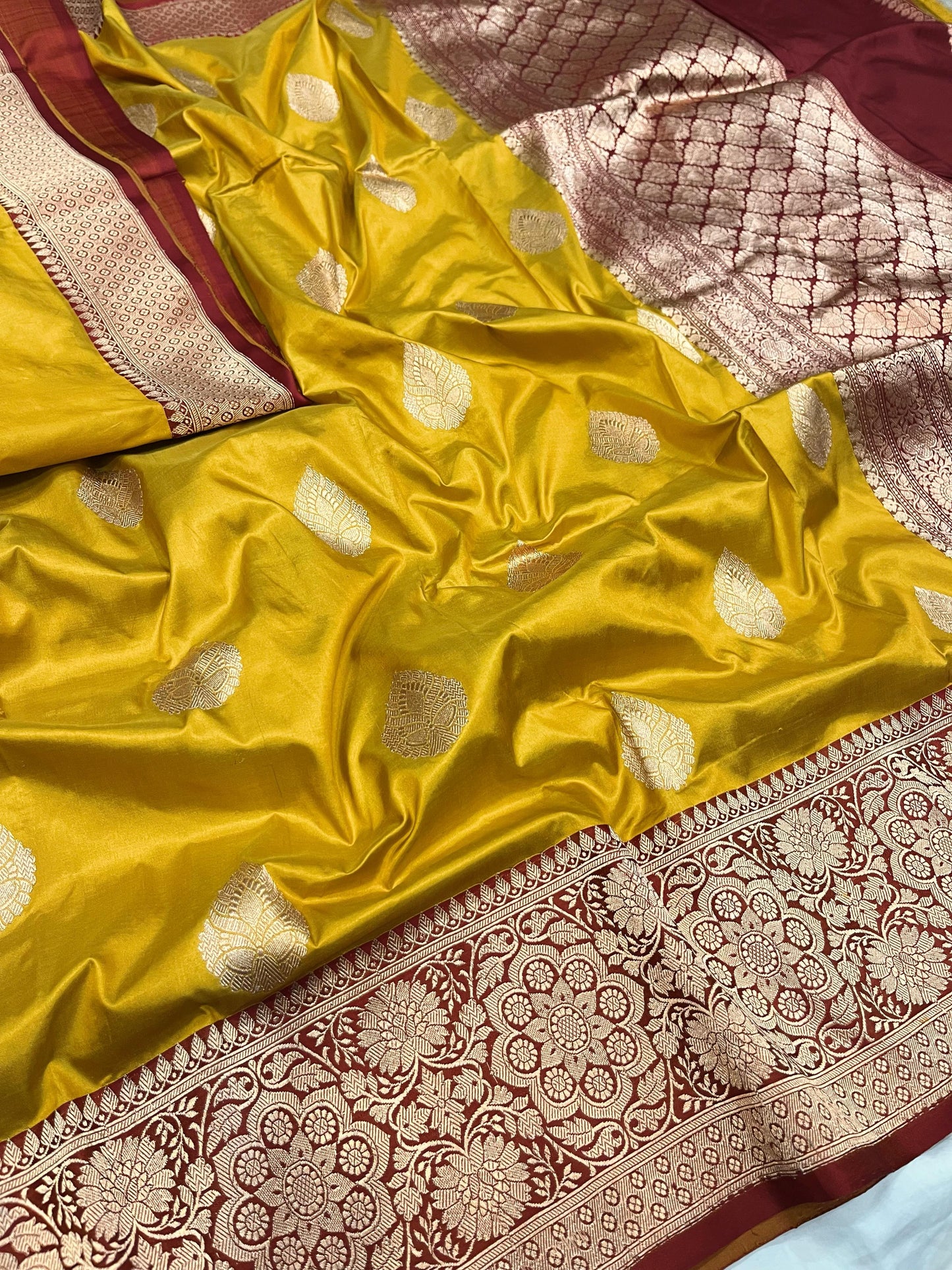 Golden Red Contrast Boder Saree