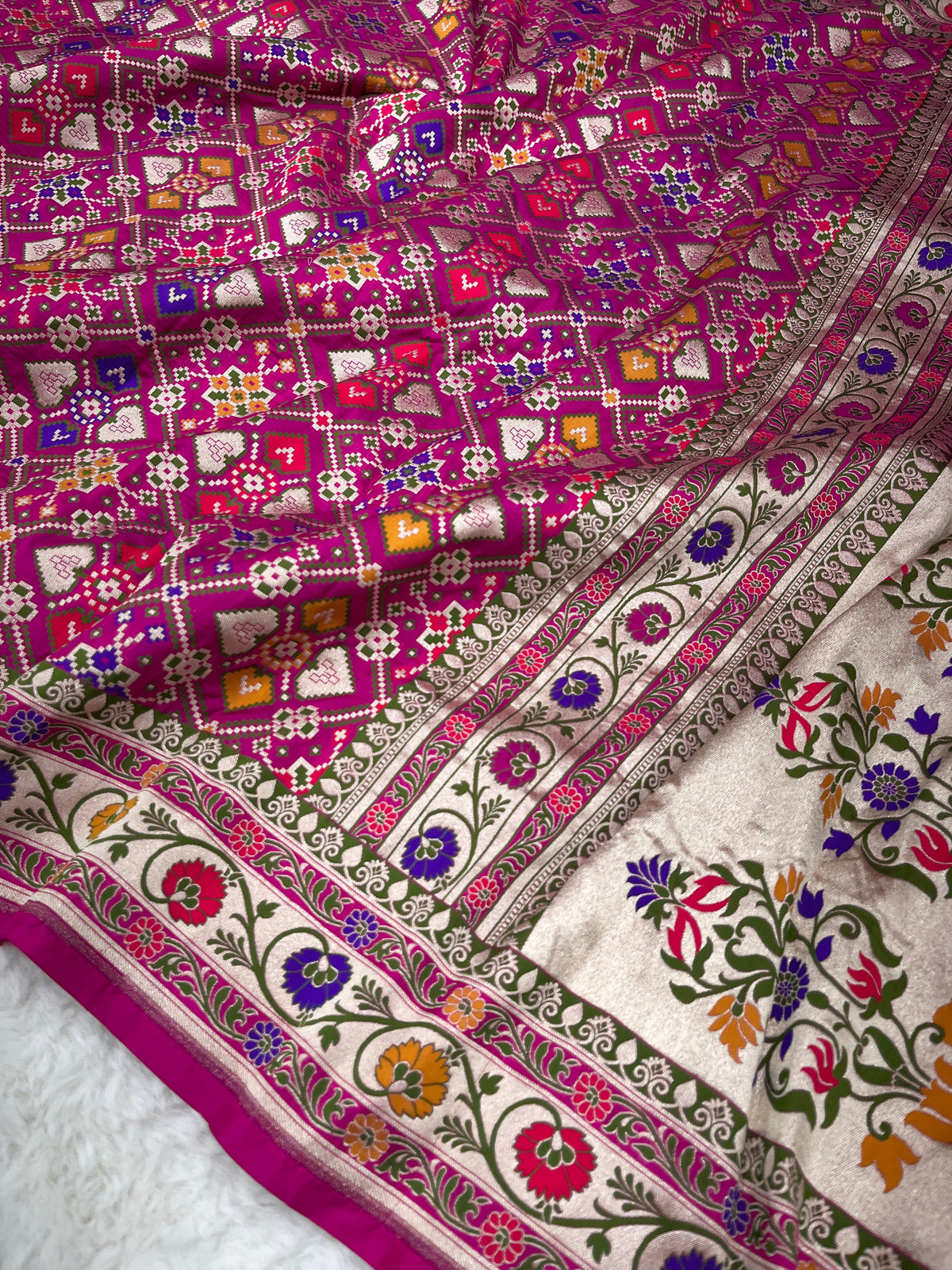 Handwoven Banarasi magenta pink Pure Katan Patola Silk Bridal Saree