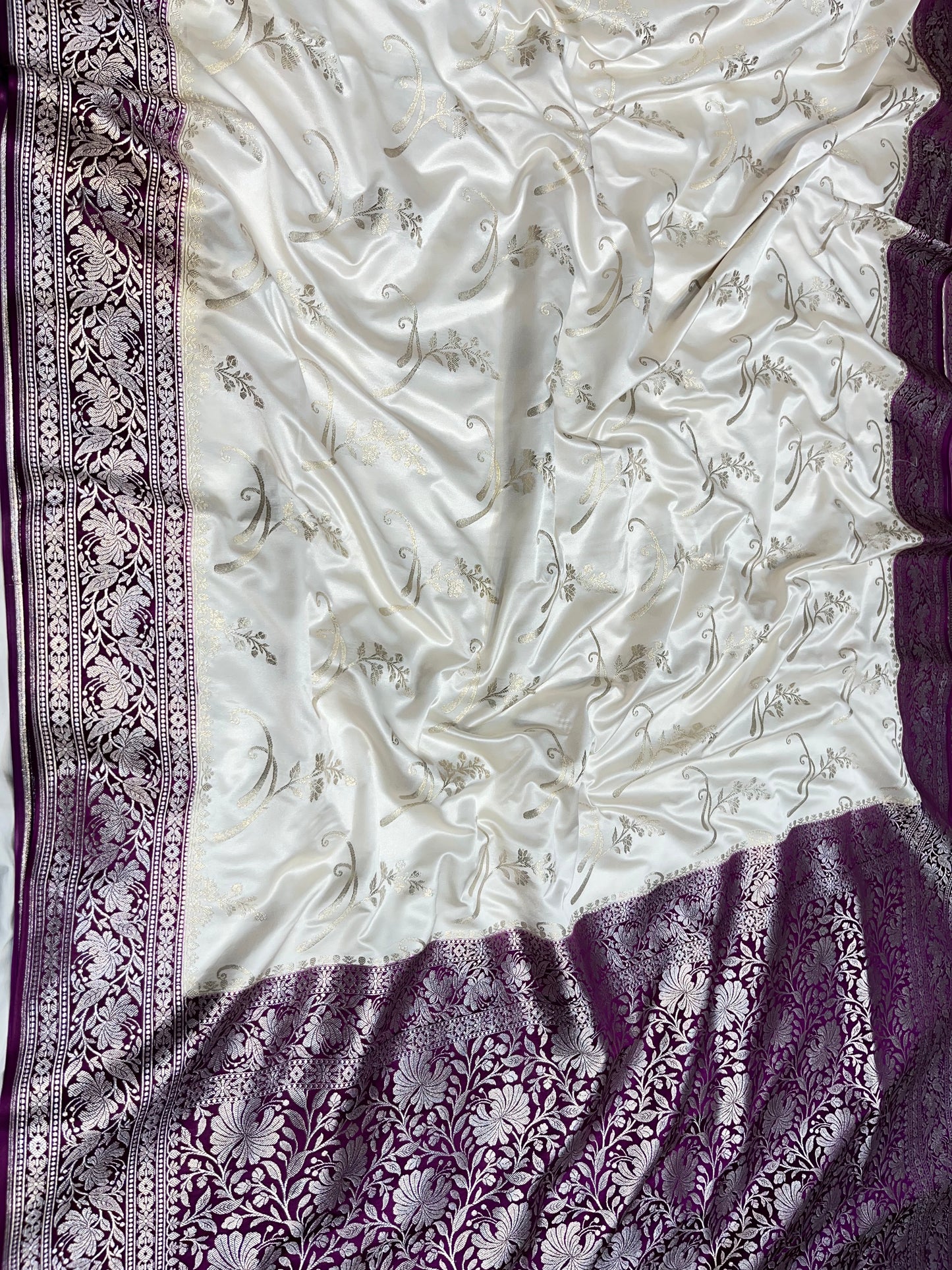 White with purple pallu boder Mashru Silk Saree