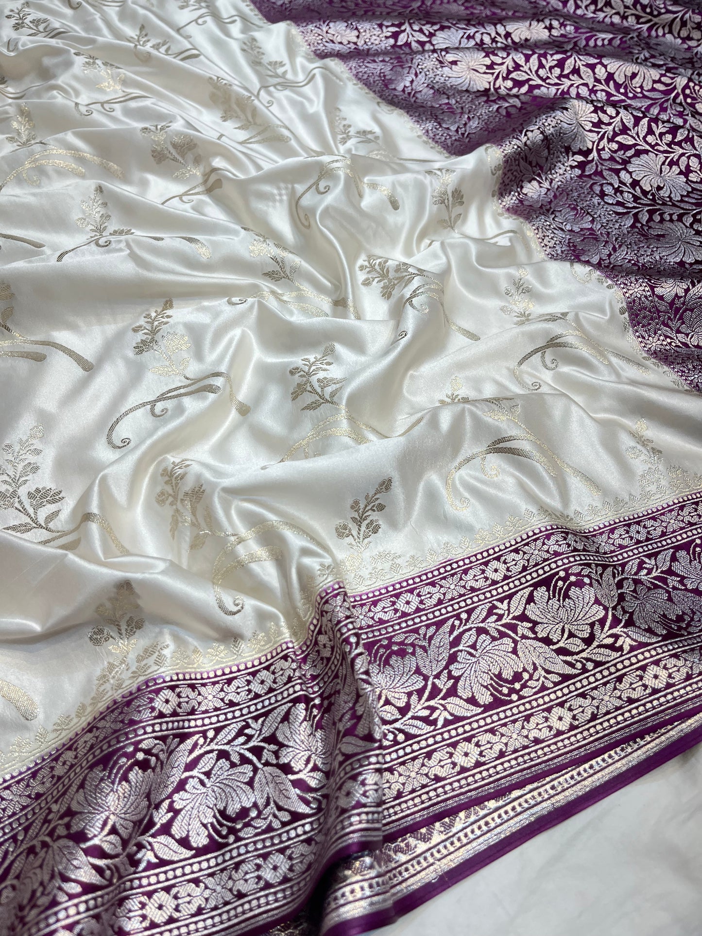 White with purple pallu boder Mashru Silk Saree