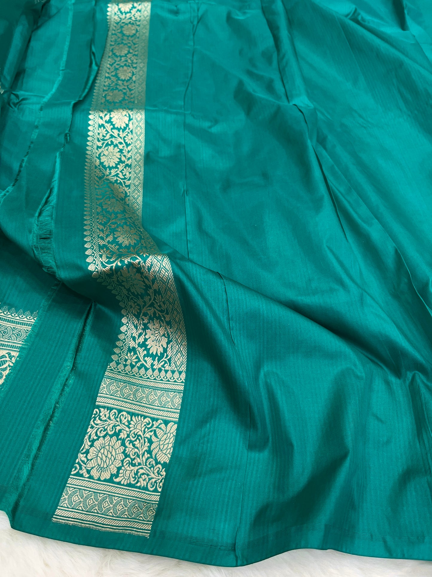 Rama Green Banarasi Pure Katan Silk Meenakari Bootidar Festive Wear Kadua Weave Saree