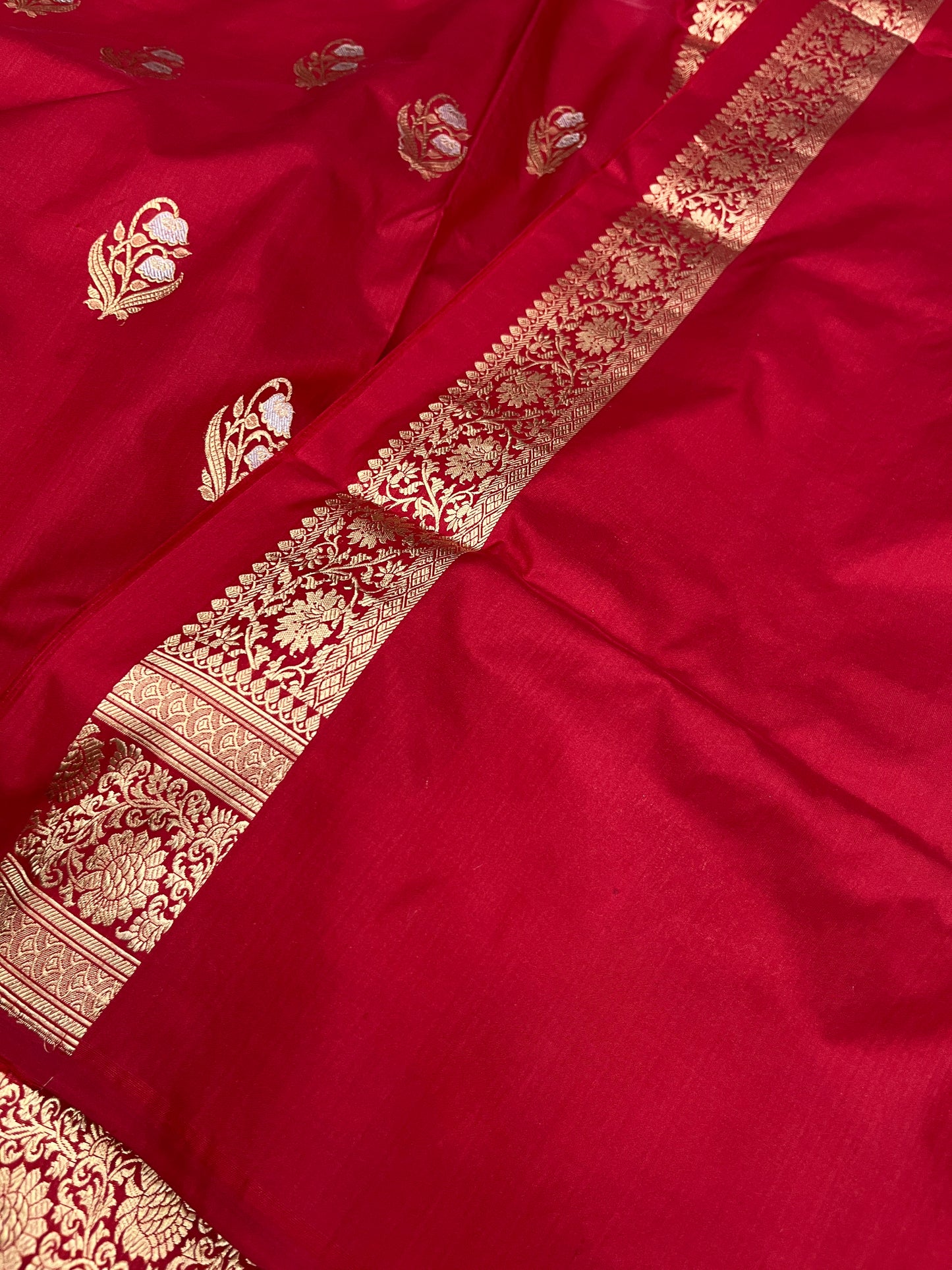 Crimson Red Banarasi Meenakari Bootidar Saree Handcrafted Kadua Weave Bridal Wear