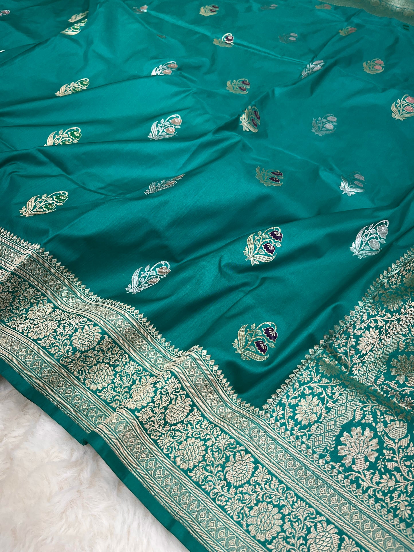 Rama Green Banarasi Pure Katan Silk Meenakari Bootidar Festive Wear Kadua Weave Saree