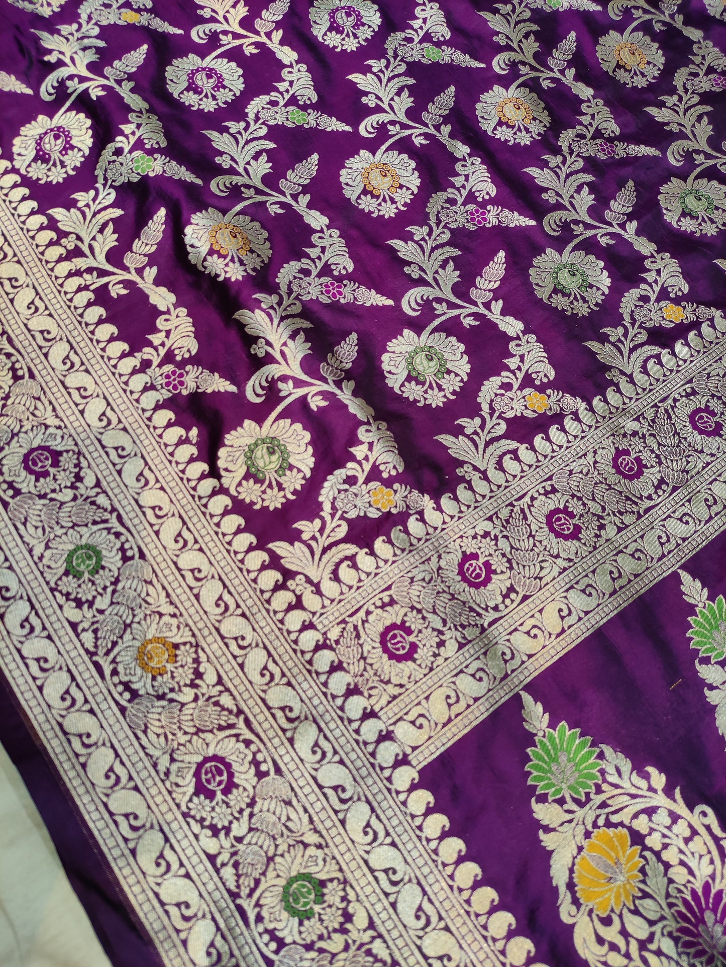 Deep Purple Handwoven Banarasi Pure Katan Silk Meenakari Saree