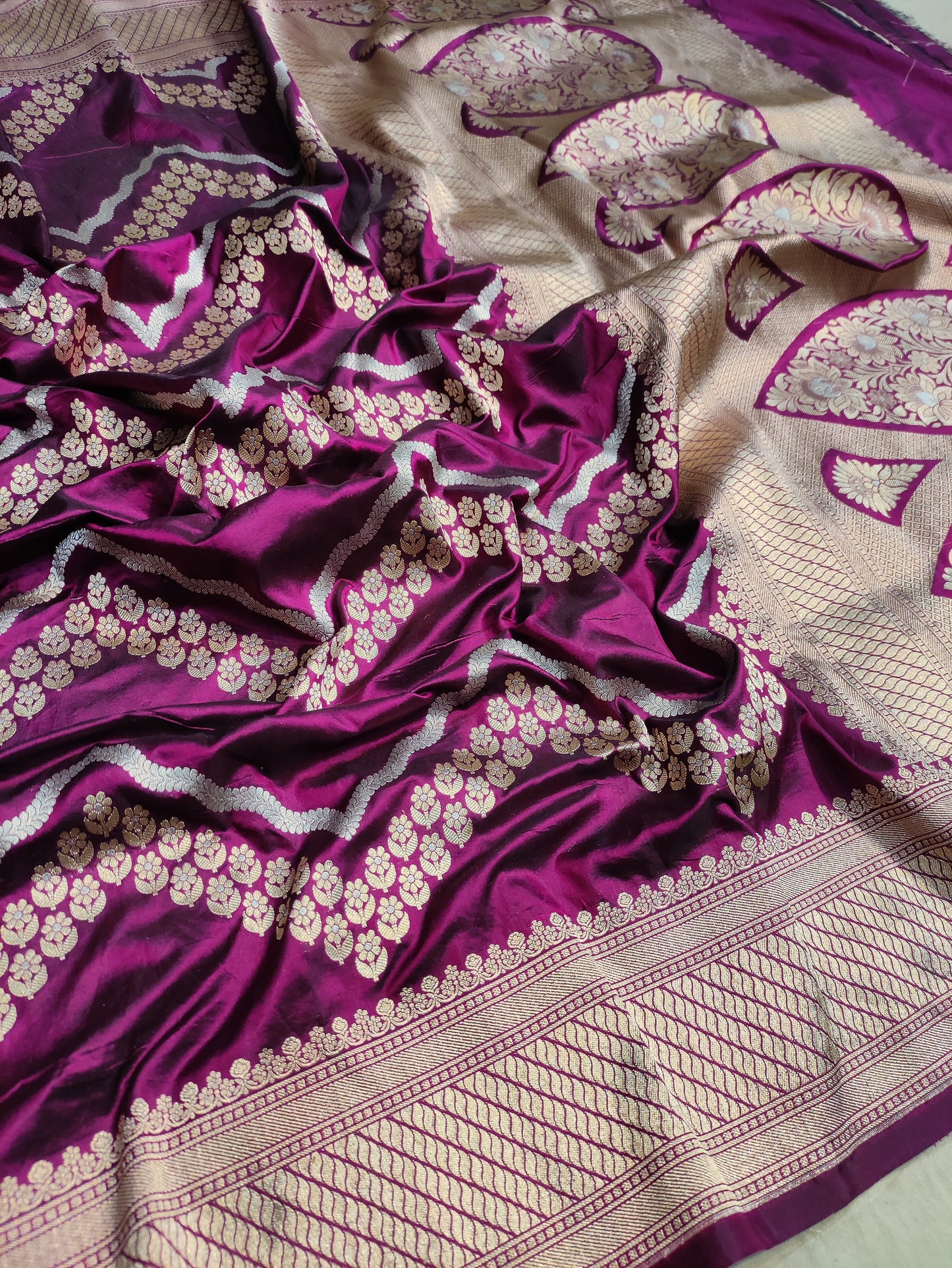Deep Purple Handwoven Banarasi Pure Katan Silk Zig Zag Saree