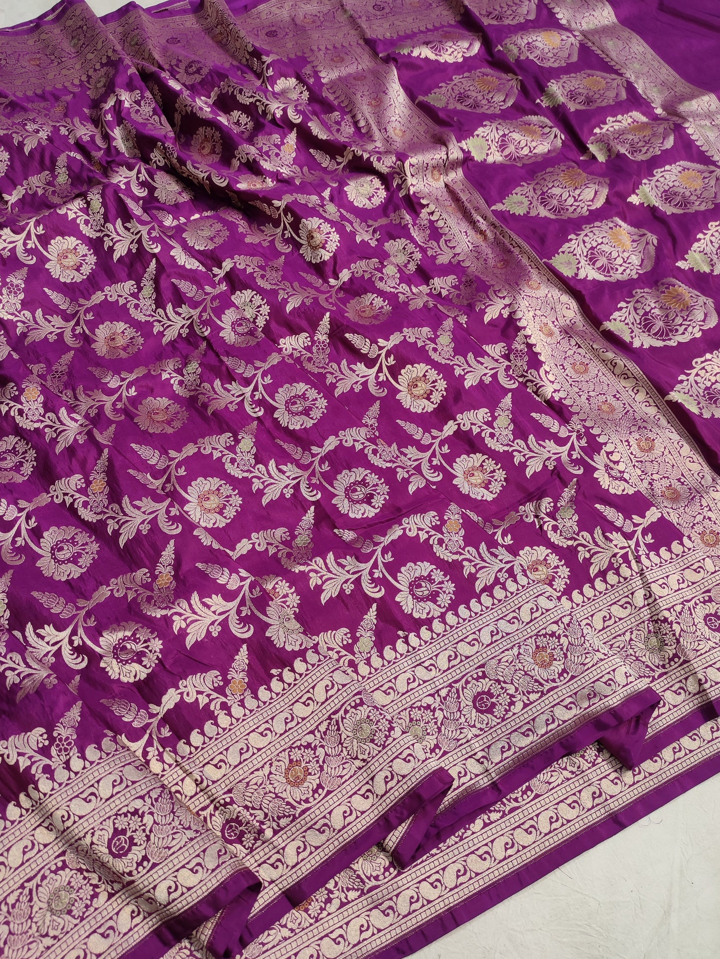 Luxurious Pure Katan Silk Meenakari Work for an Exquisite Heirloom Worthy Look