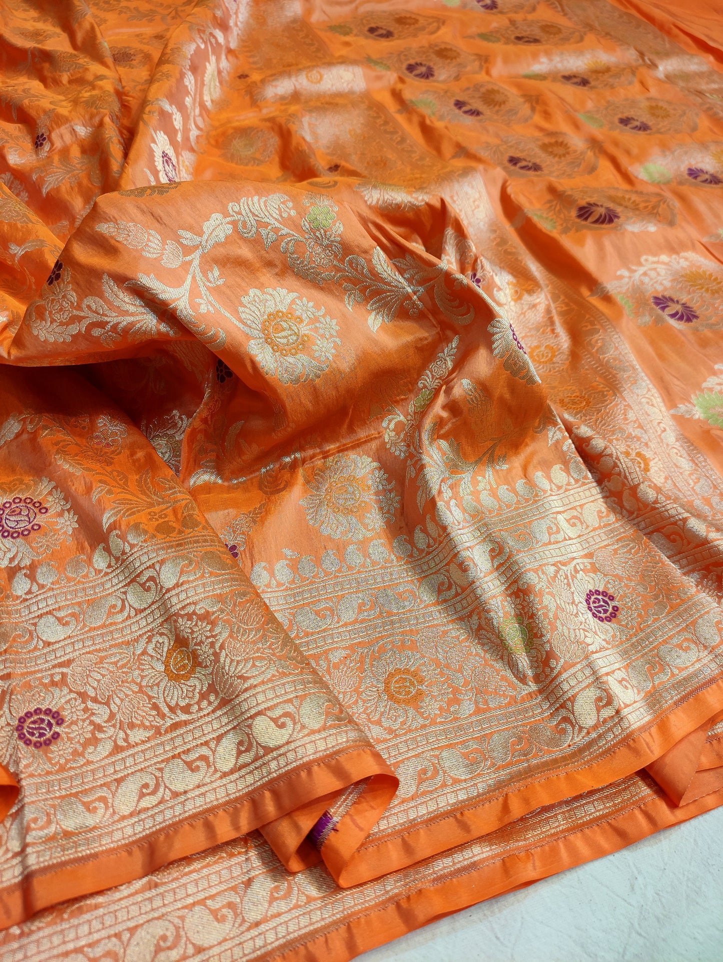 Banarasi Pure Katan Silk Meenakari Artistry Saree for Worthy Look