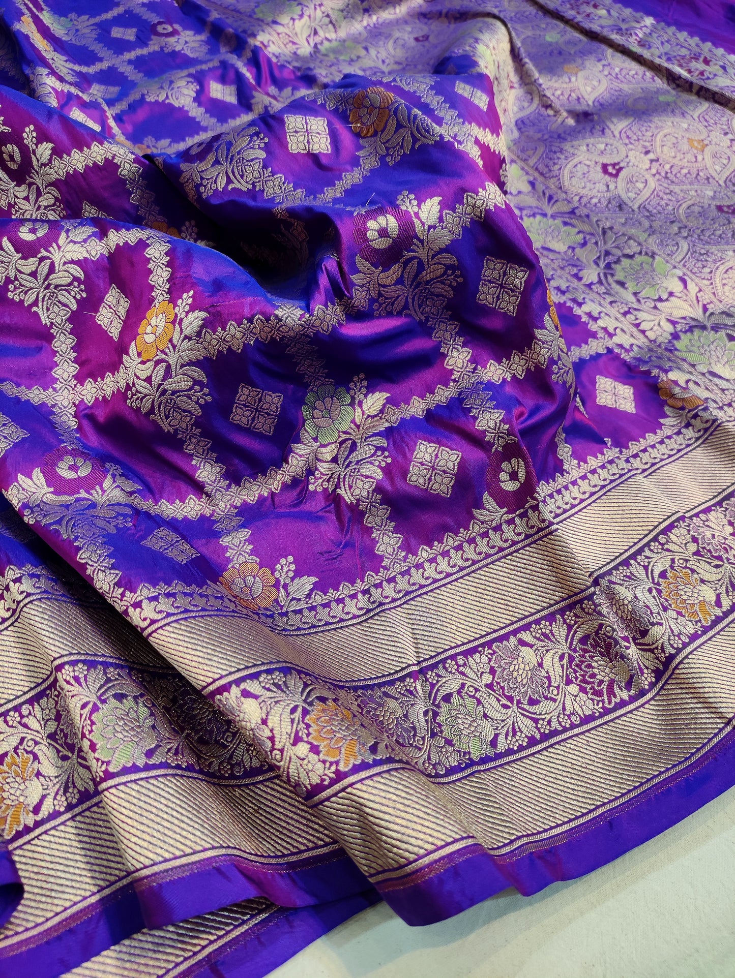 Dual Tone Handwoven Banarasi Pure Katan Silk Meenakari Saree