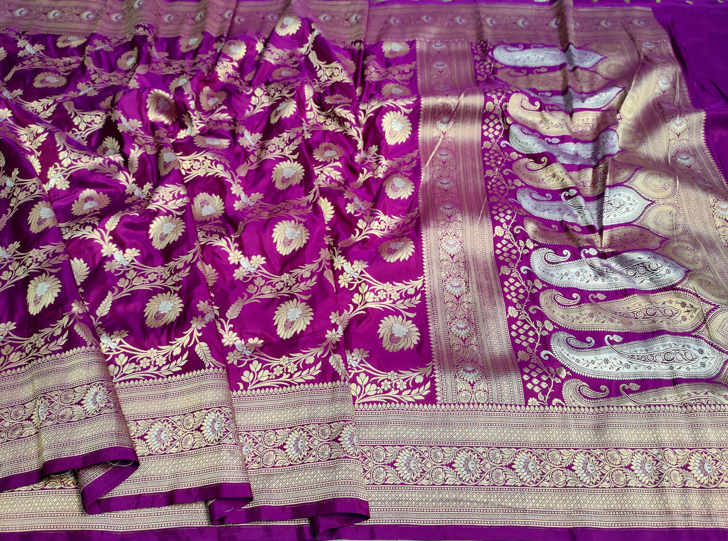 Magenta Purple Handwoven Banarasi Pure Katan Silk Meenakari Saree