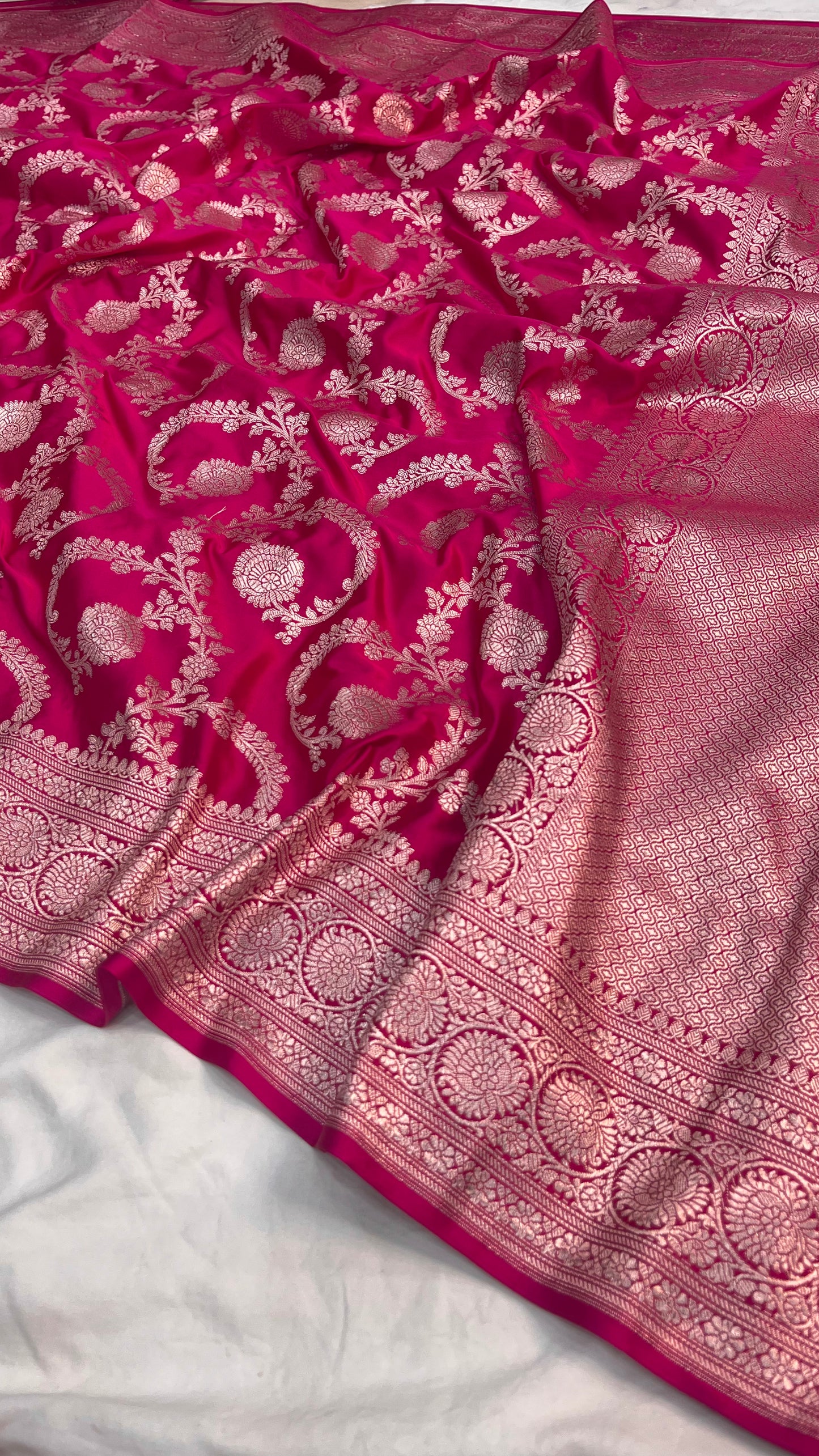 Cross Pink Floral Jaal Mashru Silk Saree