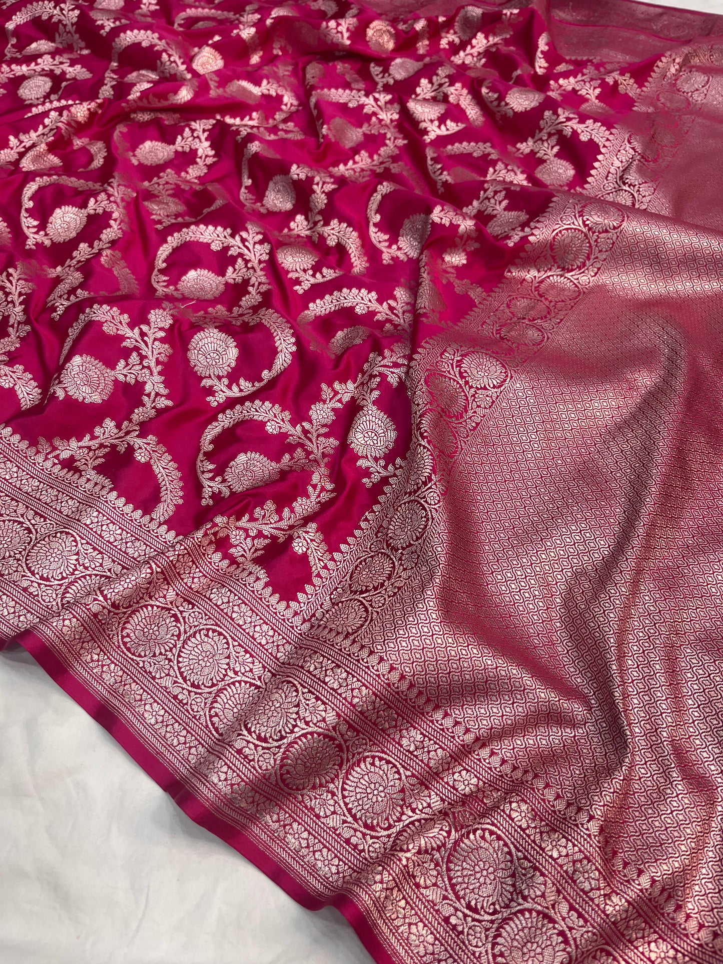 Cross Pink Floral Jaal Mashru Silk Saree