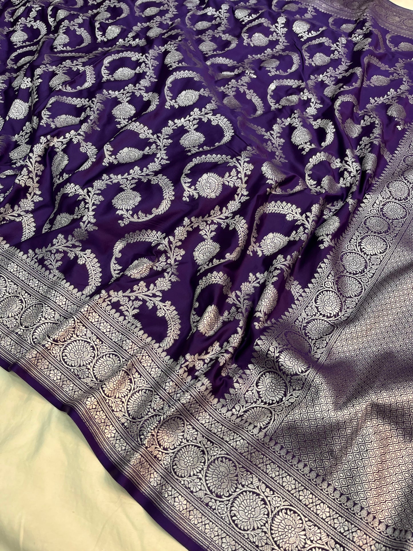 Dark purple Floral Jaal Mashru Silk Saree