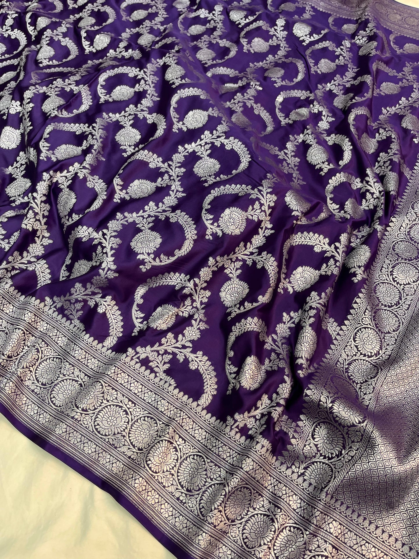 Dark purple Floral Jaal Mashru Silk Saree