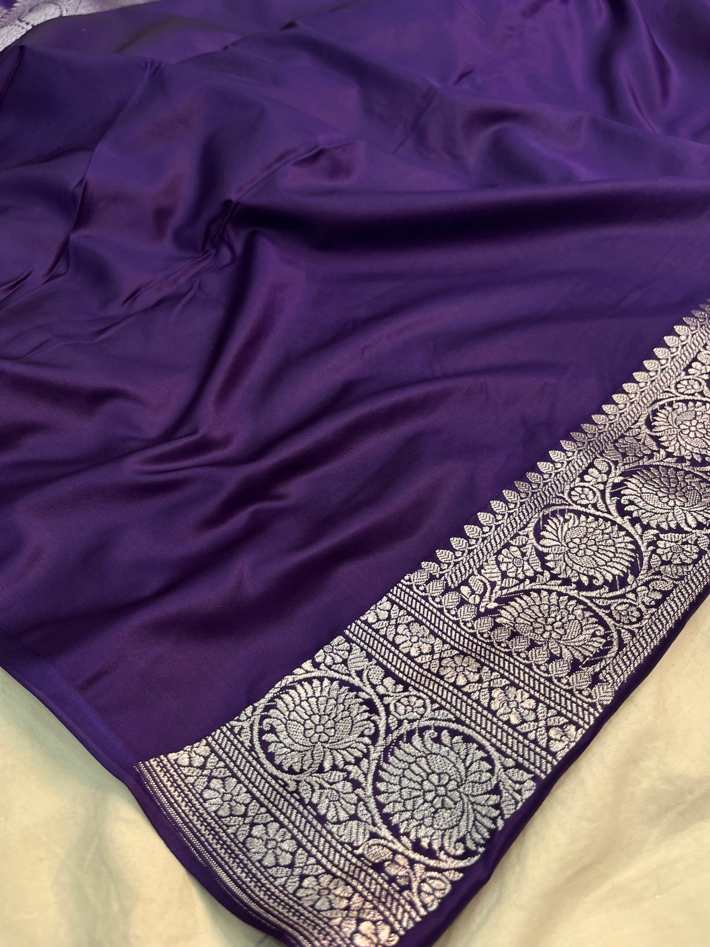 Dark purple Floral Jaal Mashru Silk Saree