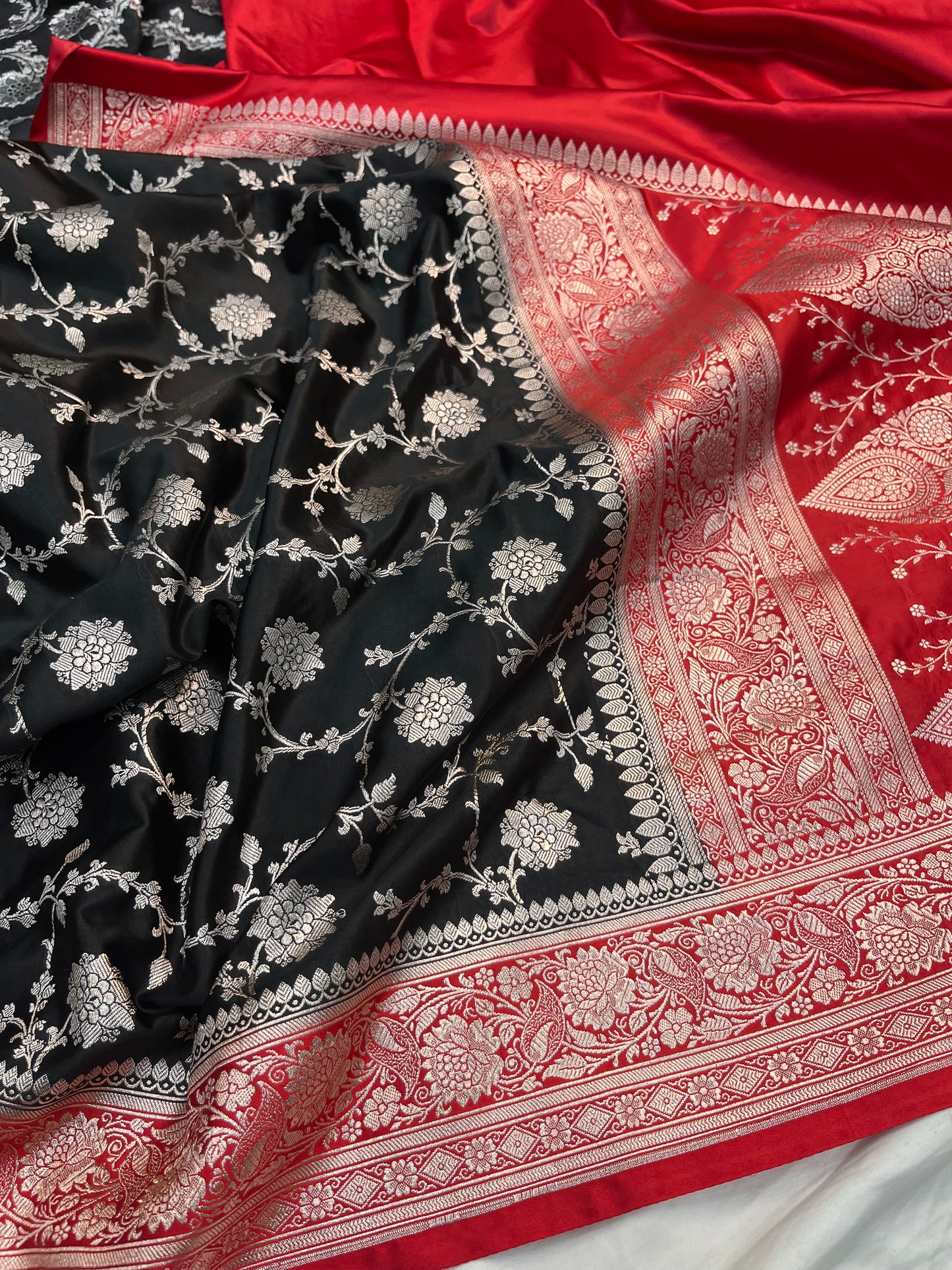 Black Red Banarasi Mashru Silk Saree