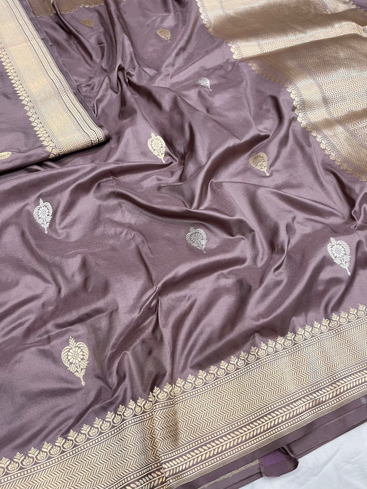 Dusty Shade habdwoven Kaduva Weave Katan Silk Saree
