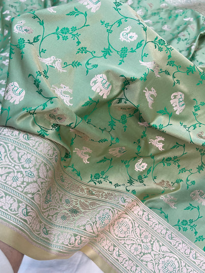Pastel Green Banarasi Shikargah Floral Jaal Mashru Saree