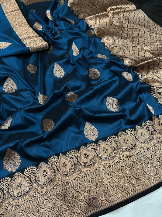 Darkblue Black Contrast Boder Saree